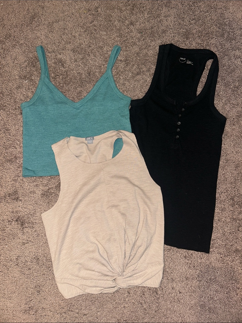 Aerie & American eagle size small tank top bundle!!
